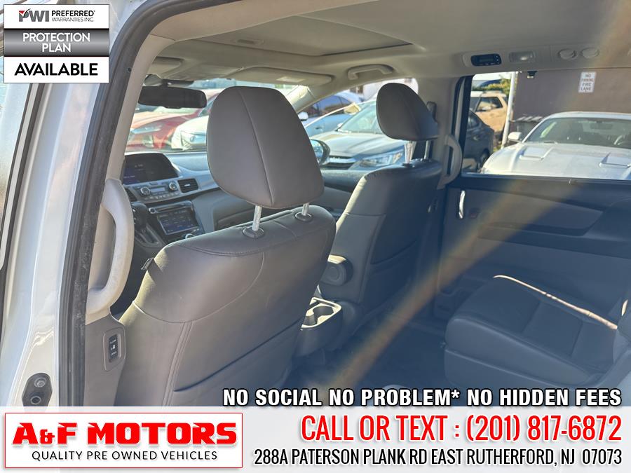 2015 Honda Odyssey 5dr EX-L photo