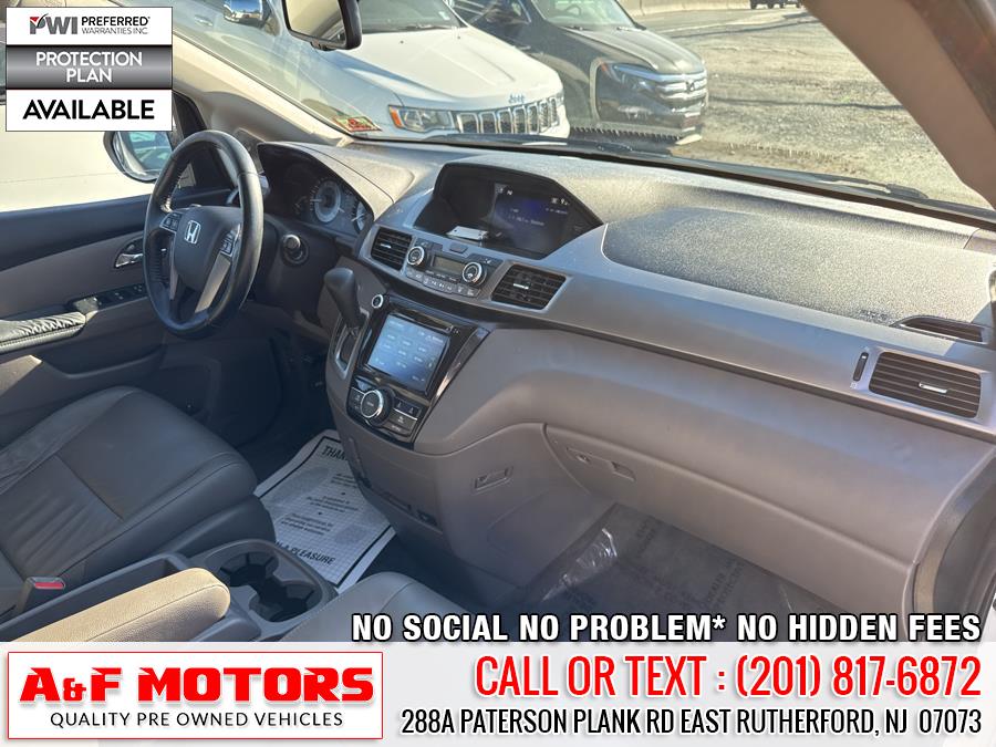 2015 Honda Odyssey 5dr EX-L photo