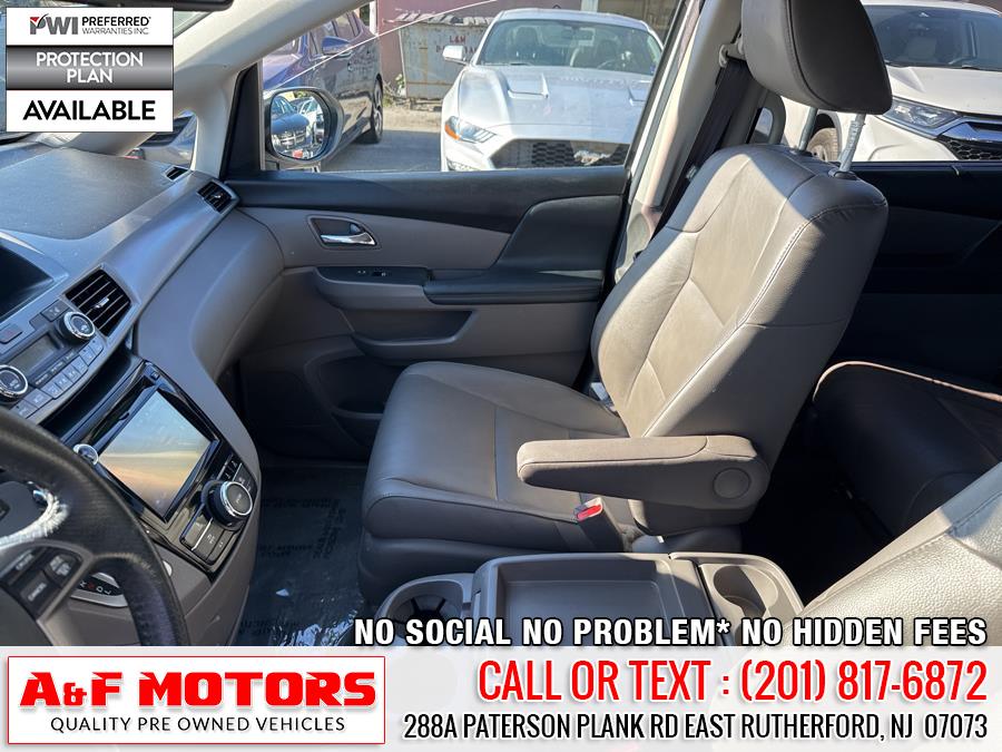 2015 Honda Odyssey 5dr EX-L photo