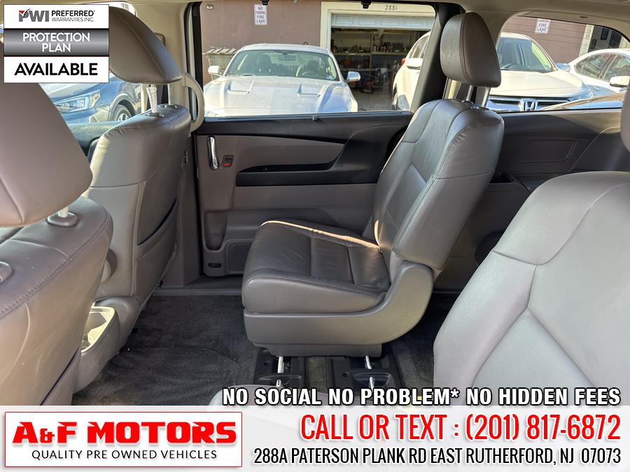 2015 Honda Odyssey 5dr EX-L photo