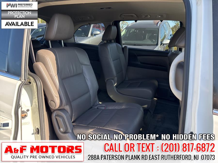 2015 Honda Odyssey 5dr EX-L photo