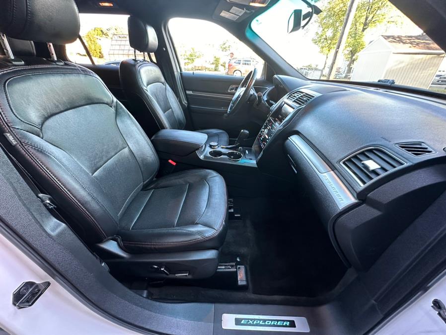 2016 Ford Explorer 4WD 4dr Sport photo