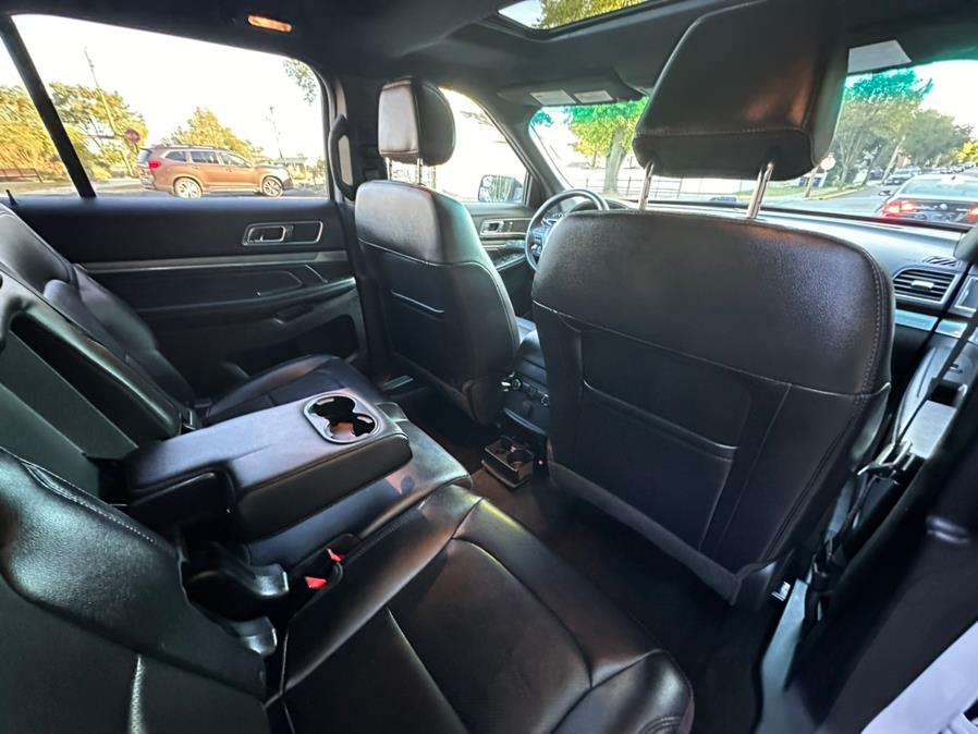 2016 Ford Explorer 4WD 4dr Sport photo