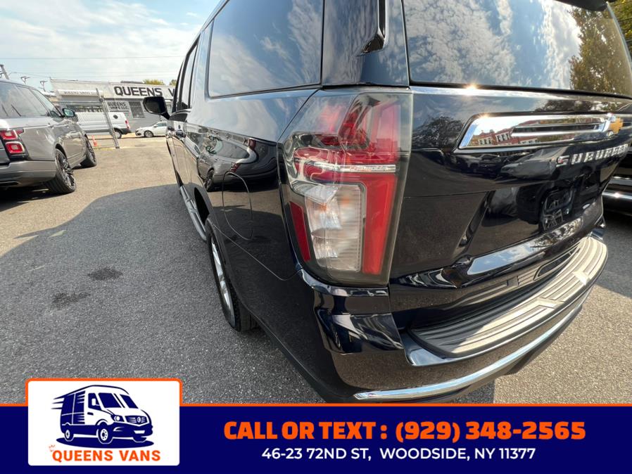 2023 Chevrolet Suburban 4WD 4dr LT photo