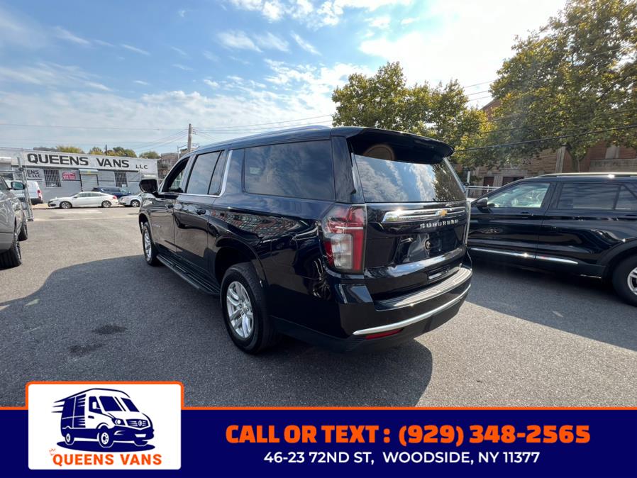 2023 Chevrolet Suburban 4WD 4dr LT photo