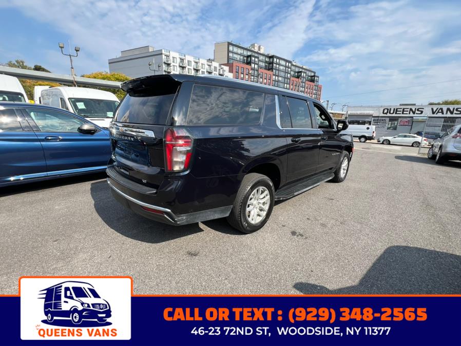 2023 Chevrolet Suburban 4WD 4dr LT photo