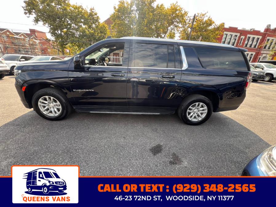 2023 Chevrolet Suburban 4WD 4dr LT photo