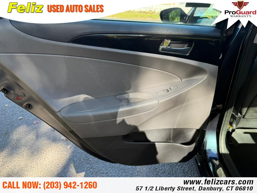2013 Hyundai Sonata SE photo