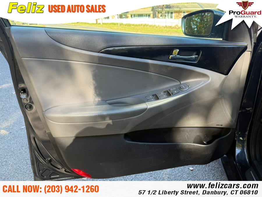 2013 Hyundai Sonata SE photo