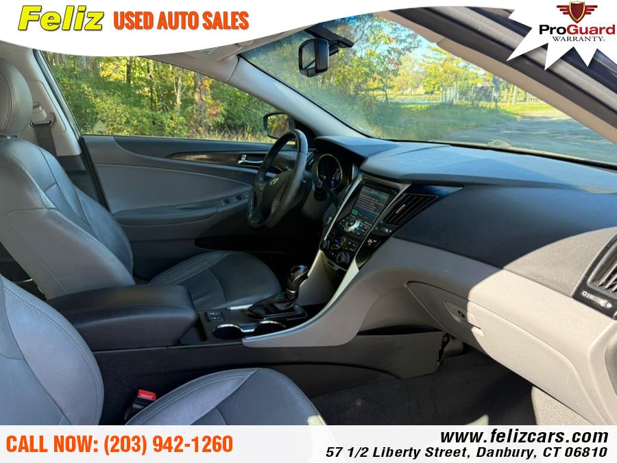 2013 Hyundai Sonata SE photo