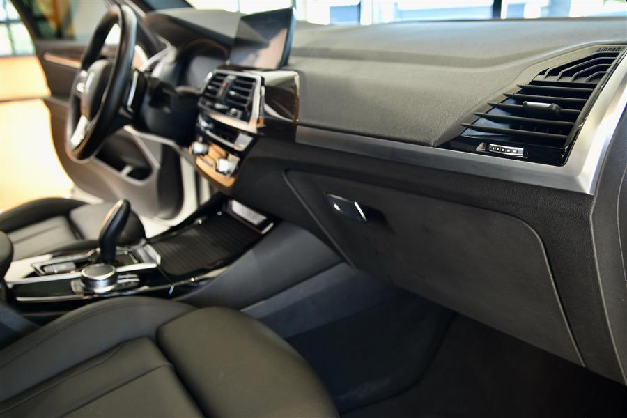 2021 BMW X3 xDrive30i photo