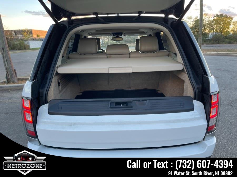 2016 Land Rover Range Rover 4WD 4dr HSE photo