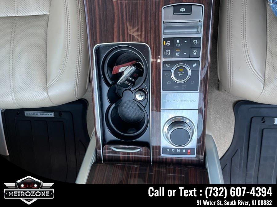 2016 Land Rover Range Rover 4WD 4dr HSE photo