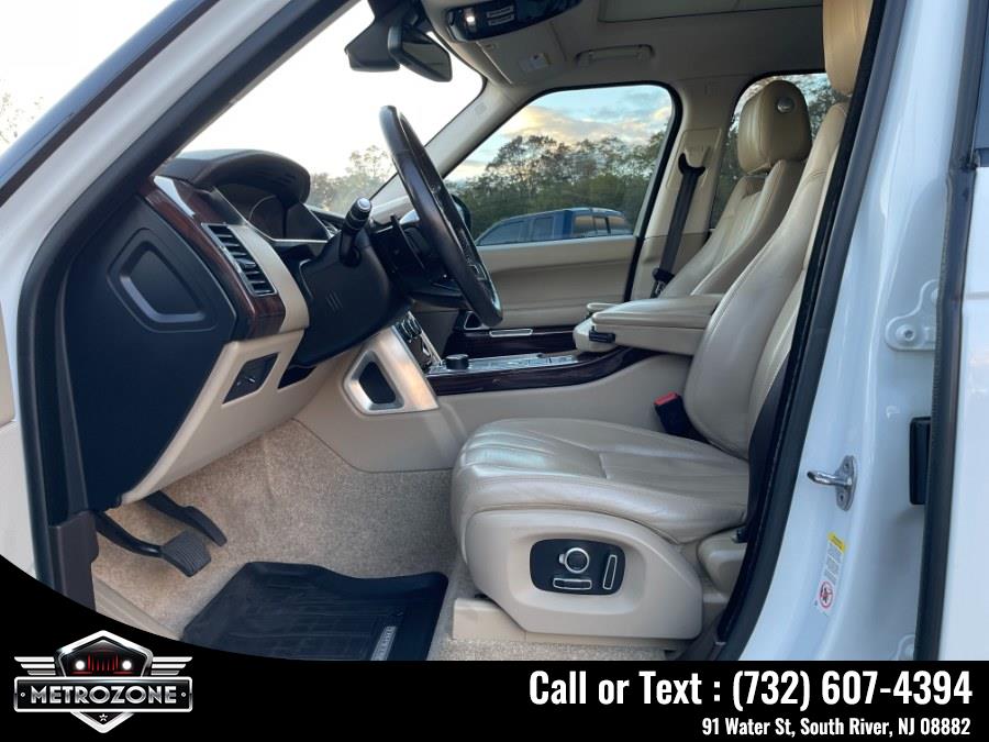 2016 Land Rover Range Rover 4WD 4dr HSE photo