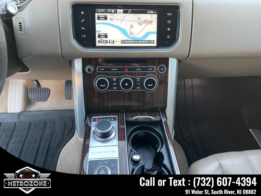 2016 Land Rover Range Rover 4WD 4dr HSE photo