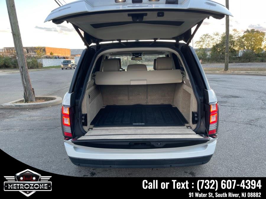 2016 Land Rover Range Rover 4WD 4dr HSE photo
