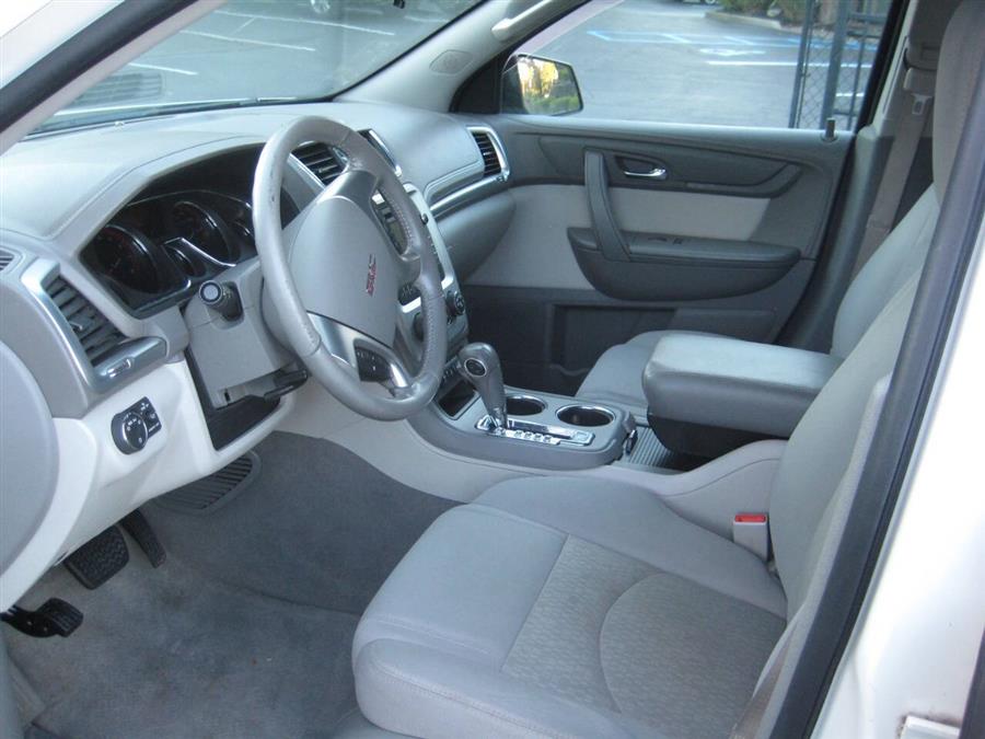 2014 GMC Acadia SLE-1 photo