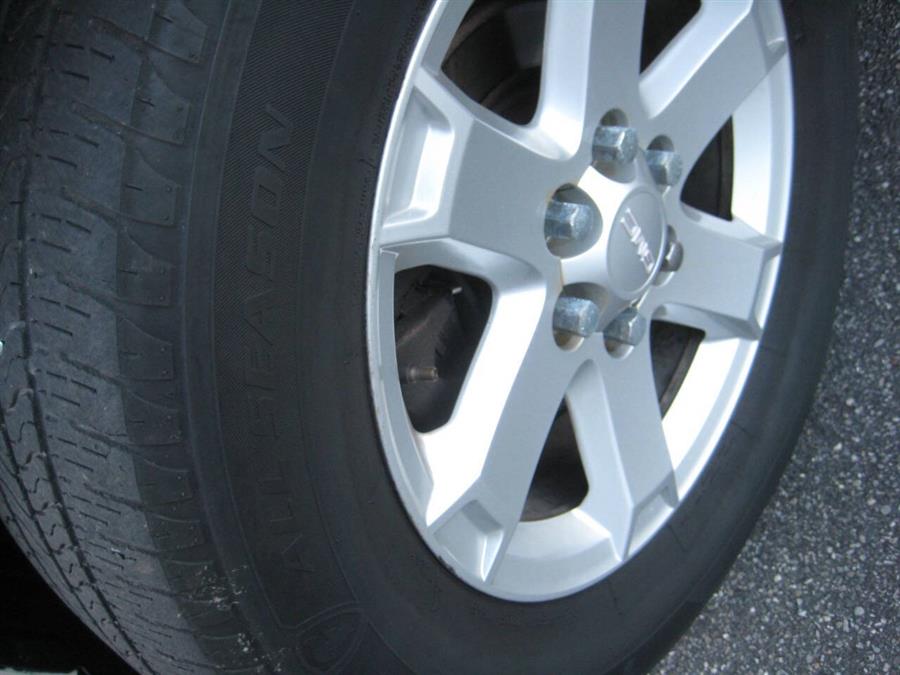 2014 GMC Acadia SLE-1 photo