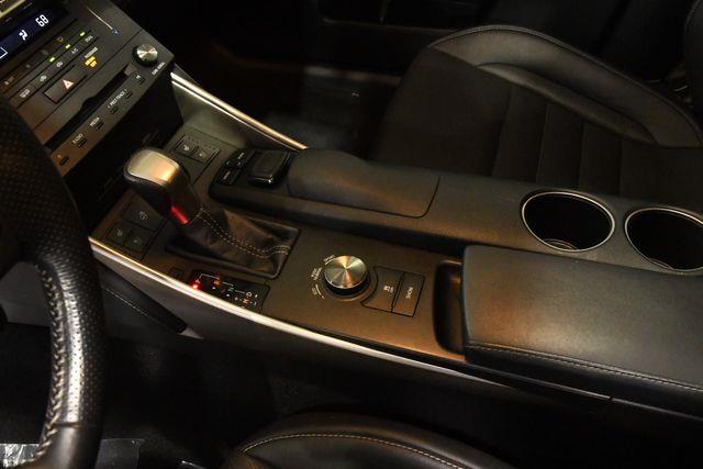 2015 Lexus IS 250 photo