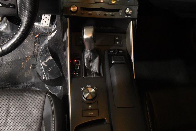 2015 Lexus IS 250 photo