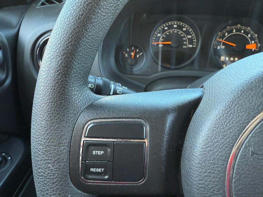 2015 Jeep Compass 4WD 4dr Sport photo