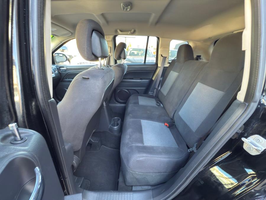 2015 Jeep Compass 4WD 4dr Sport photo