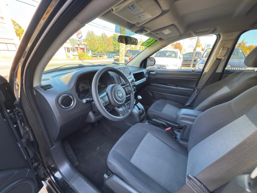 2015 Jeep Compass 4WD 4dr Sport photo