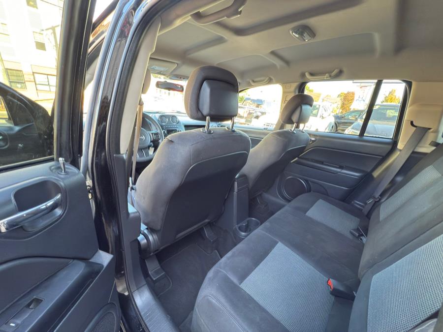 2015 Jeep Compass 4WD 4dr Sport photo
