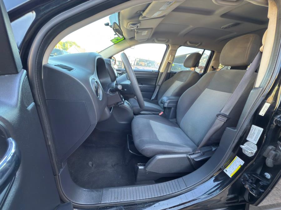 2015 Jeep Compass 4WD 4dr Sport photo