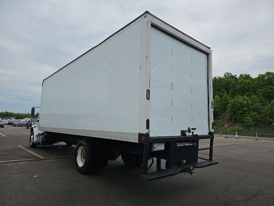2017 Freightliner M2 106 BOX TRUCK photo