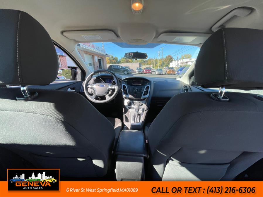 2013 Ford Focus SE photo