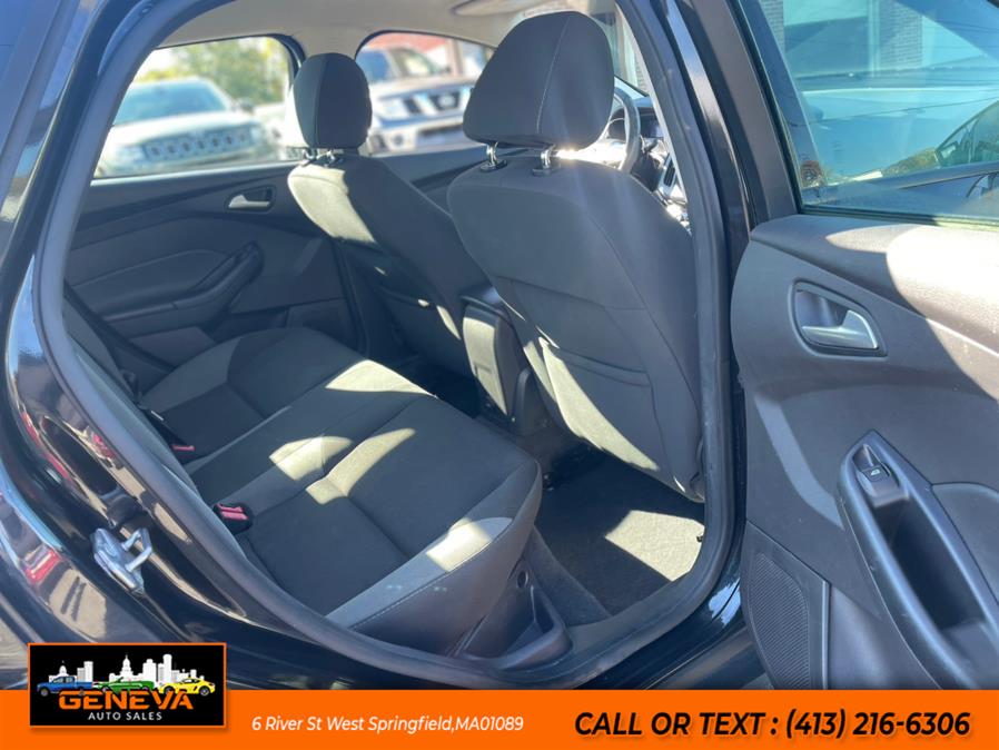 2013 Ford Focus SE photo