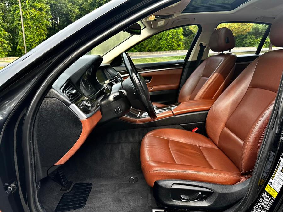2015 BMW 5-Series 4dr Sdn 528i xDrive AWD photo