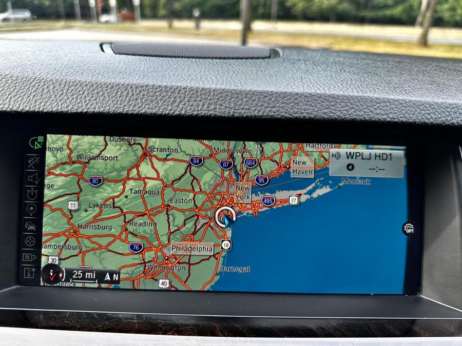 2015 BMW 5-Series 4dr Sdn 528i xDrive AWD photo