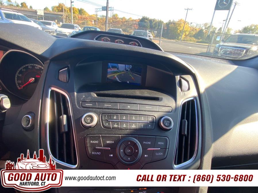 2016 Ford Focus 5dr HB ST photo