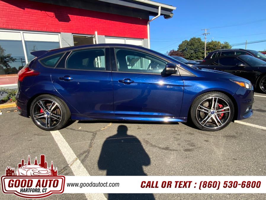 2016 Ford Focus 5dr HB ST photo