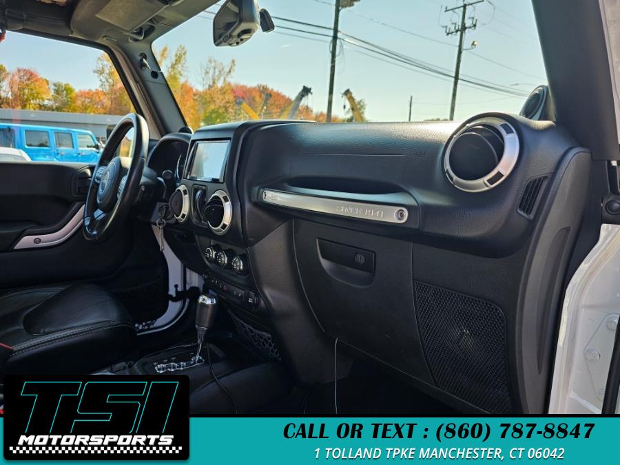 2013 Jeep Wrangler Sahara photo