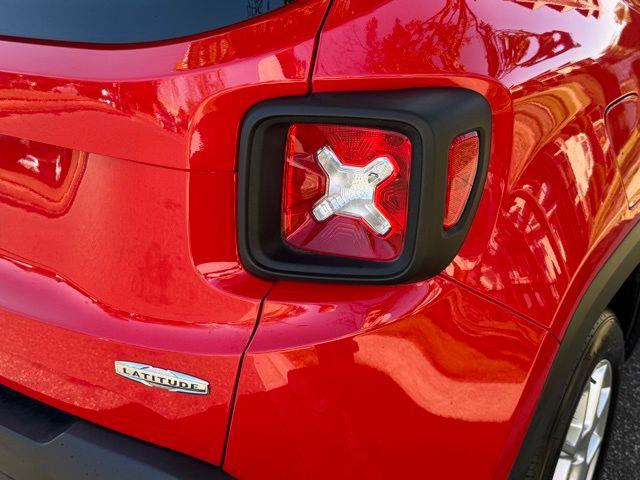 2019 Jeep Renegade Latitude photo