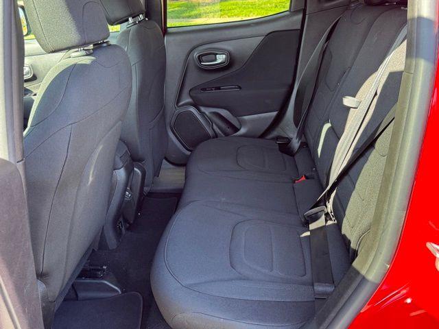 2019 Jeep Renegade Latitude photo