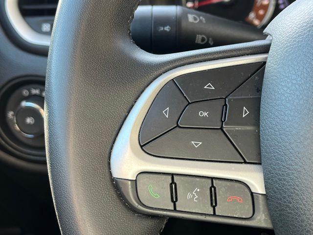 2019 Jeep Renegade Latitude photo