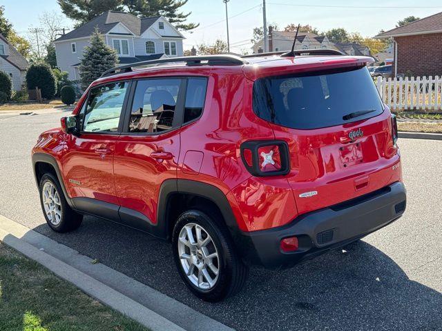 2019 Jeep Renegade Latitude photo