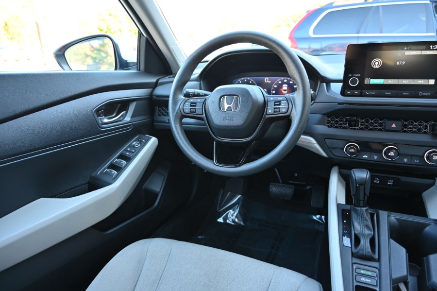2023 Honda ACCORD SEDAN LX CVT photo