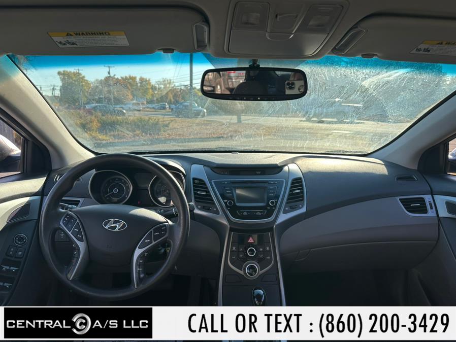 2015 Hyundai Elantra 4dr Sdn Auto SE (Ulsan Plant) photo