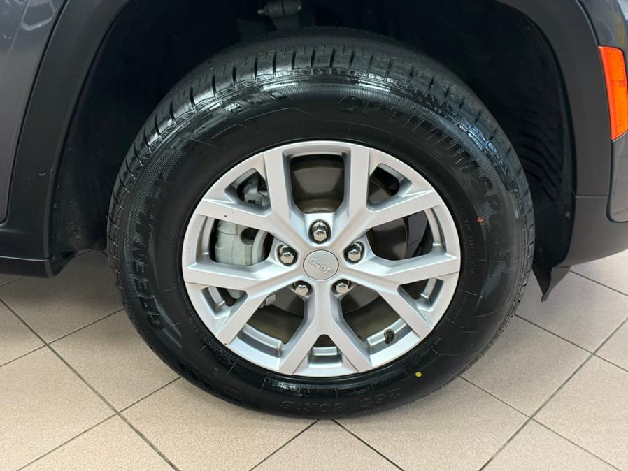 2022 Jeep Grand Cherokee Limited 4x4 photo