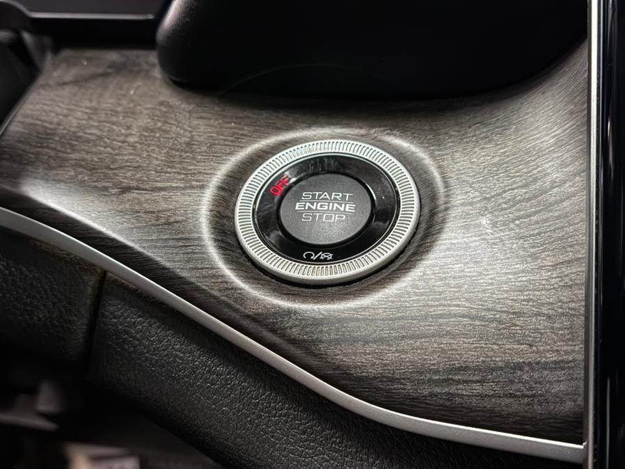 2022 Jeep Grand Cherokee Limited 4x4 photo