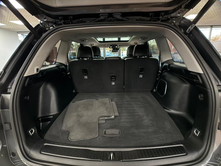 2022 Jeep Grand Cherokee Limited 4x4 photo