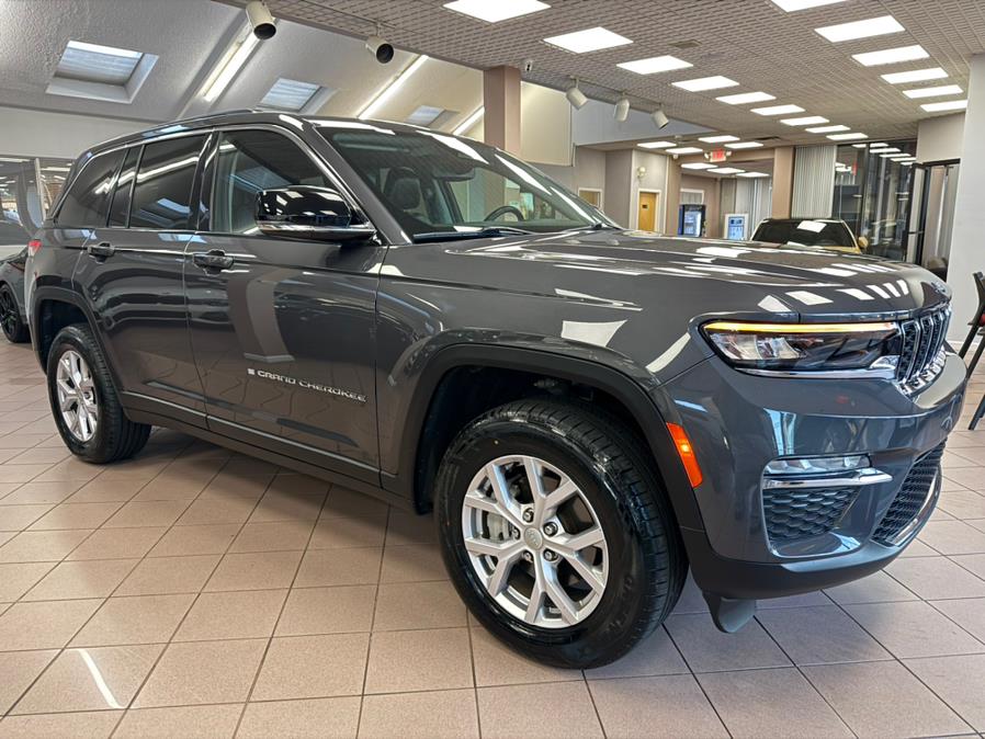 2022 Jeep Grand Cherokee Limited 4x4 photo