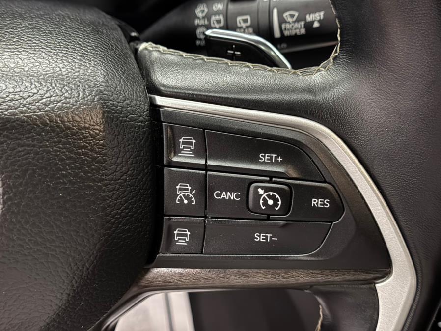 2022 Jeep Grand Cherokee Limited 4x4 photo