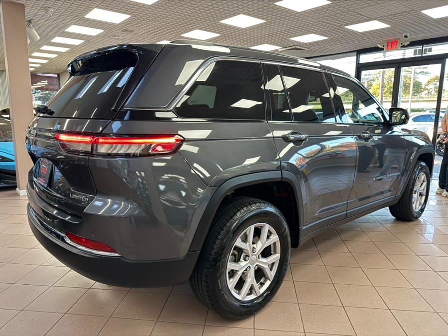 2022 Jeep Grand Cherokee Limited 4x4 photo