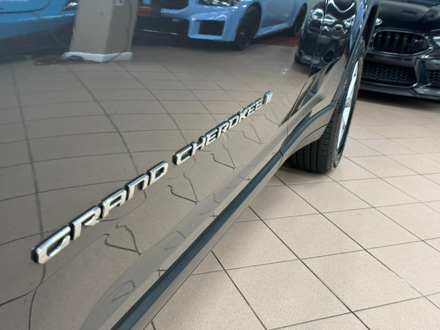 2022 Jeep Grand Cherokee Limited 4x4 photo